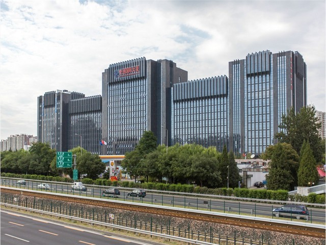 山东塑料封盒机直销